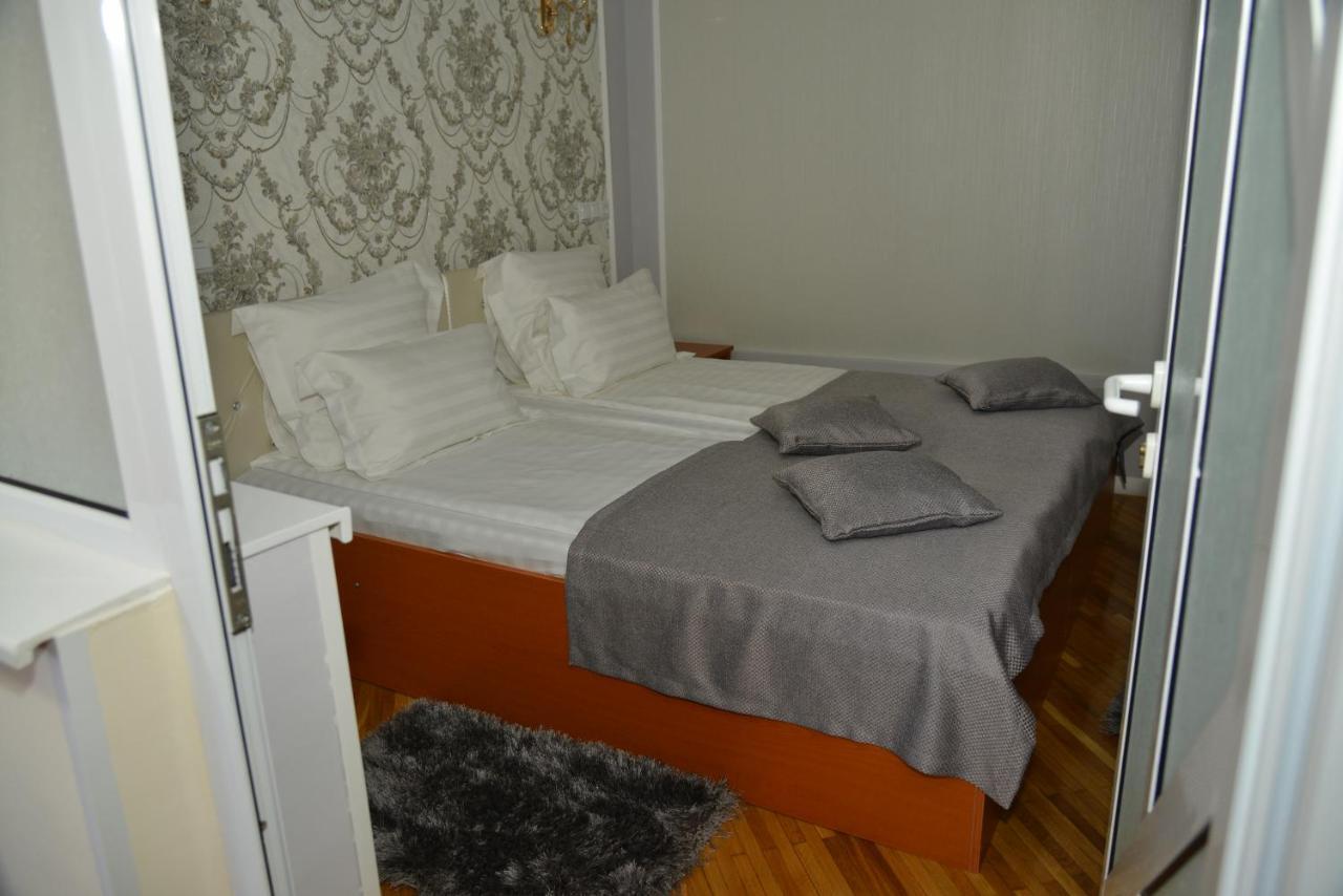 Stejarul Buzau Apartment Ngoại thất bức ảnh